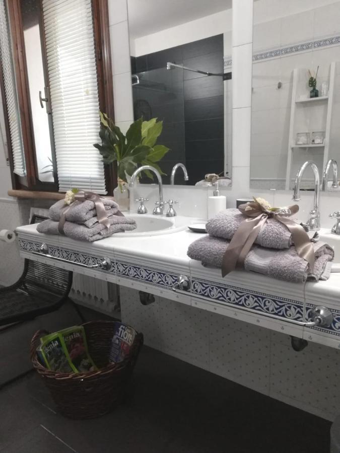 לינה וארוחת בוקר Bagnolo San Vito A Casa Mia מראה חיצוני תמונה
